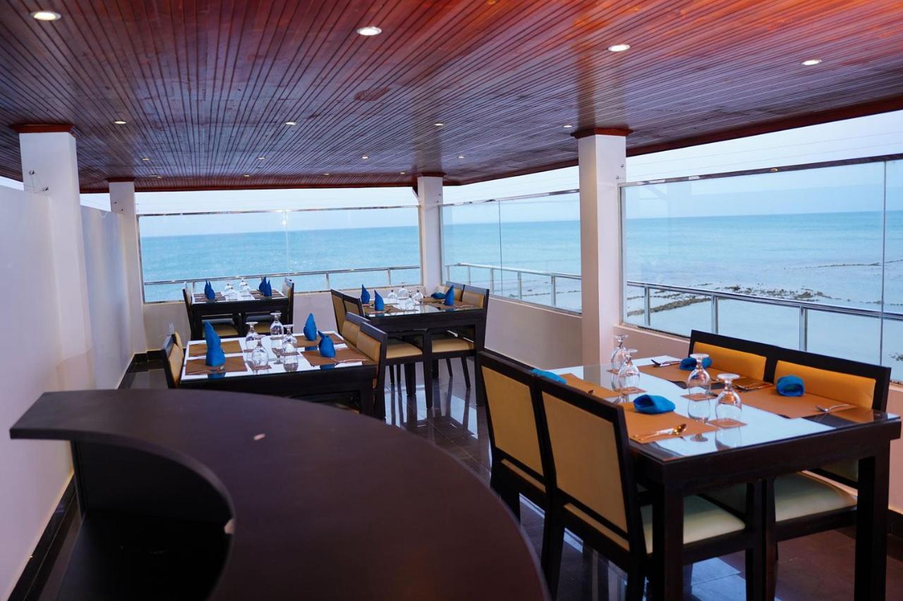 Village Hotel Northern Point Point Pedro Buitenkant foto